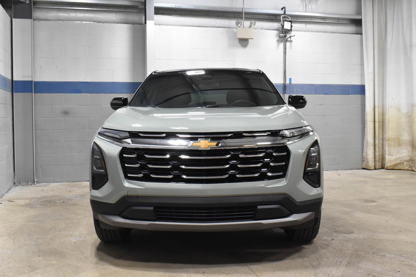 Used 2026 Chevrolet Equinox LT w/ Convenience Package II image 32