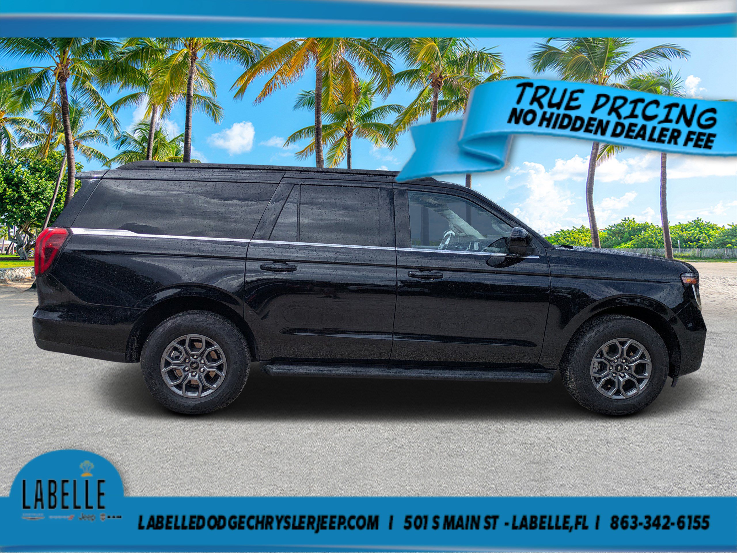 Used 2025 Ford Expedition Max Active RWD image 2