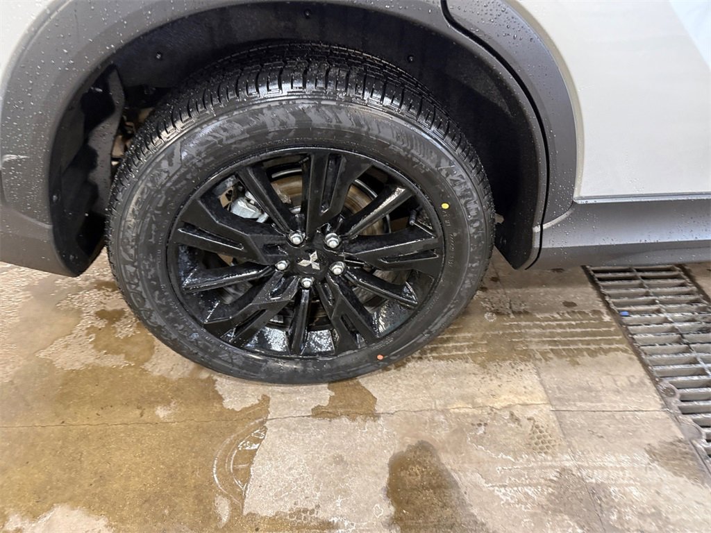 New 2026 Mitsubishi Eclipse Cross LE image 34