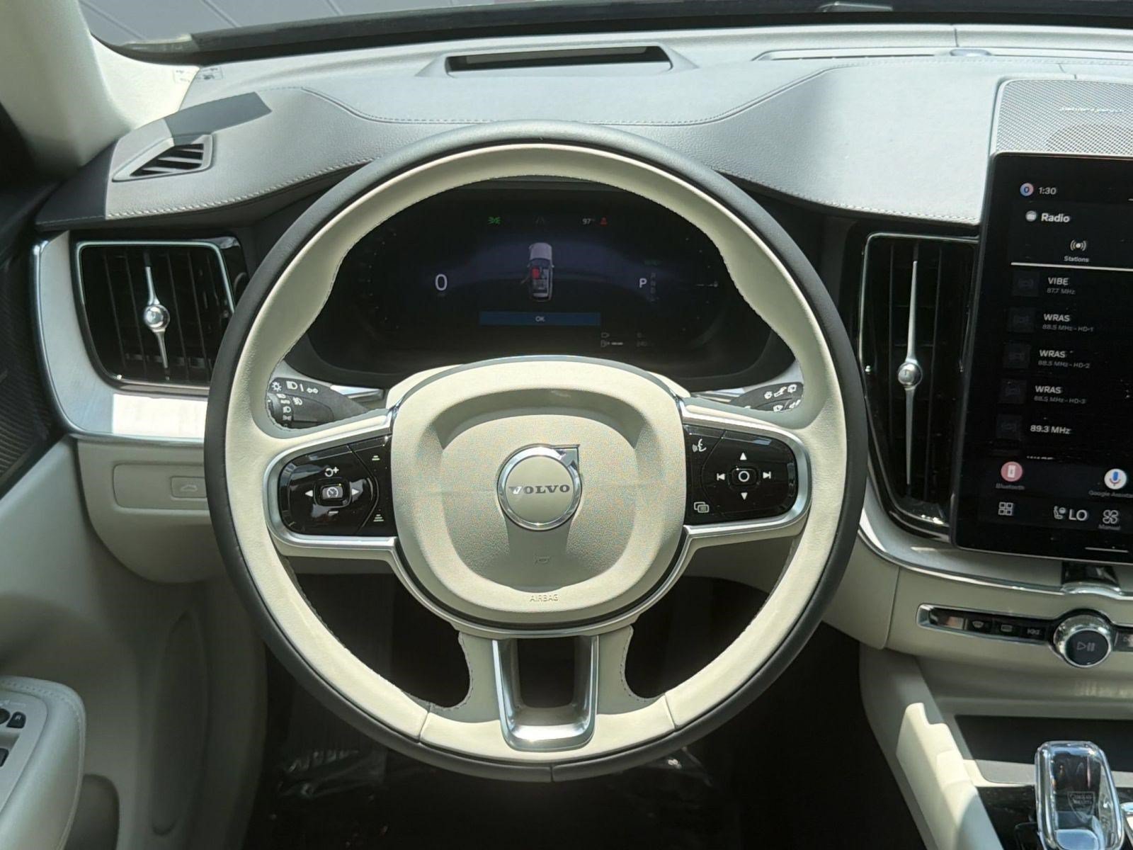 New 2026 Volvo XC60 T8 Ultra w/ Protection Package Premier AWD/4WD image 11