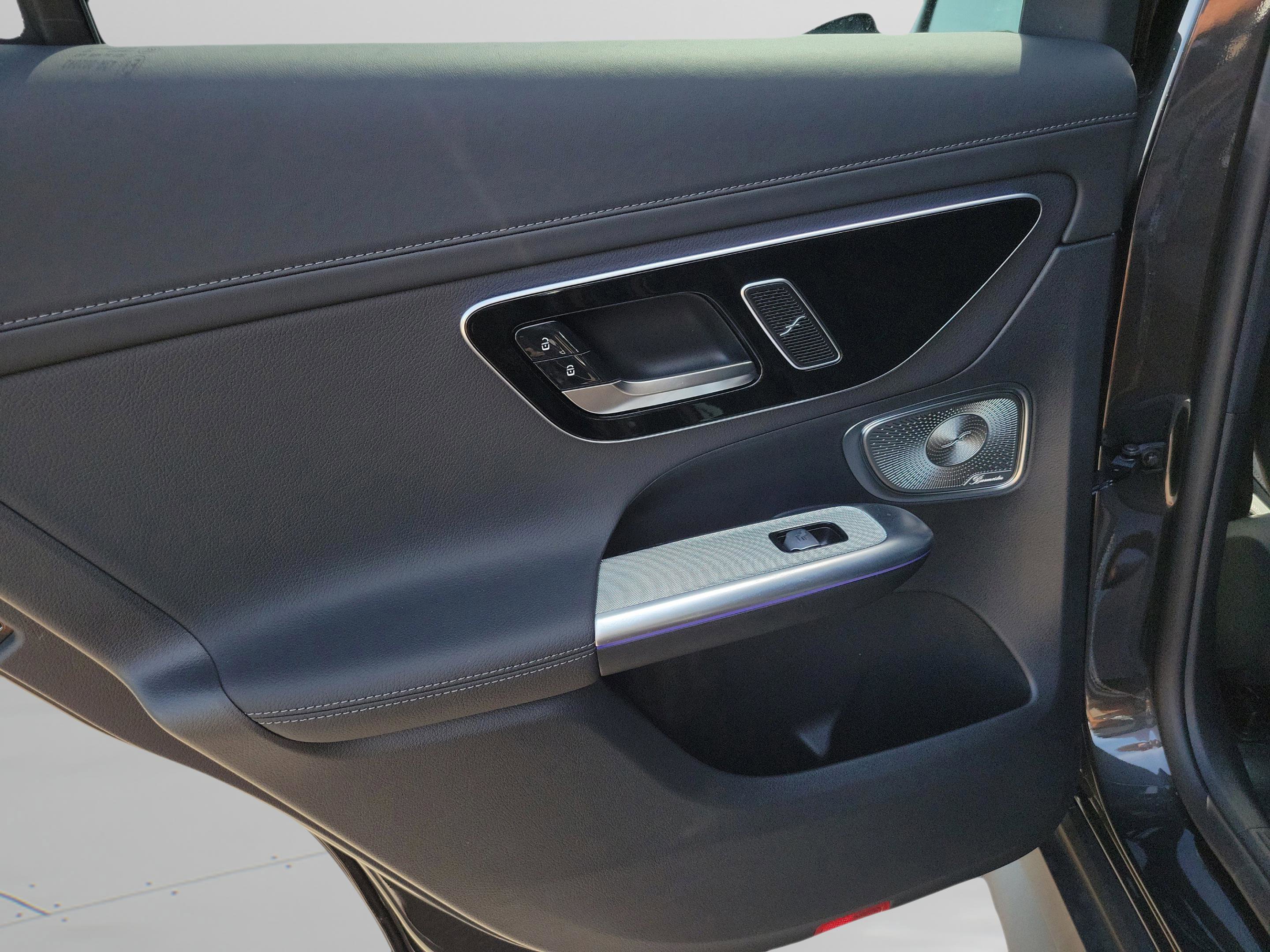 Certified 2026 Mercedes-Benz GLC 300 image 7