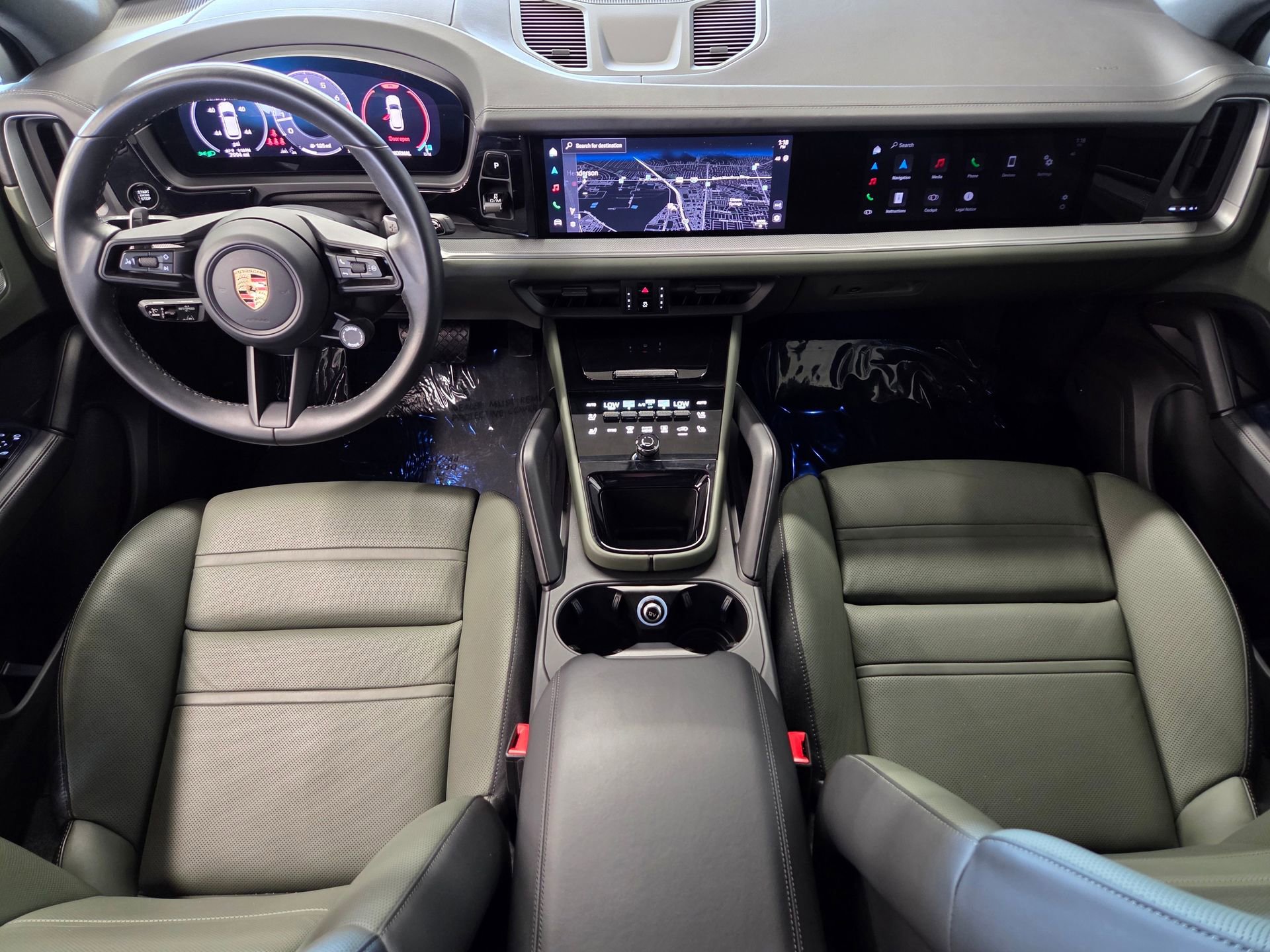 Certified 2024 Porsche Cayenne AWD/4WD image 13