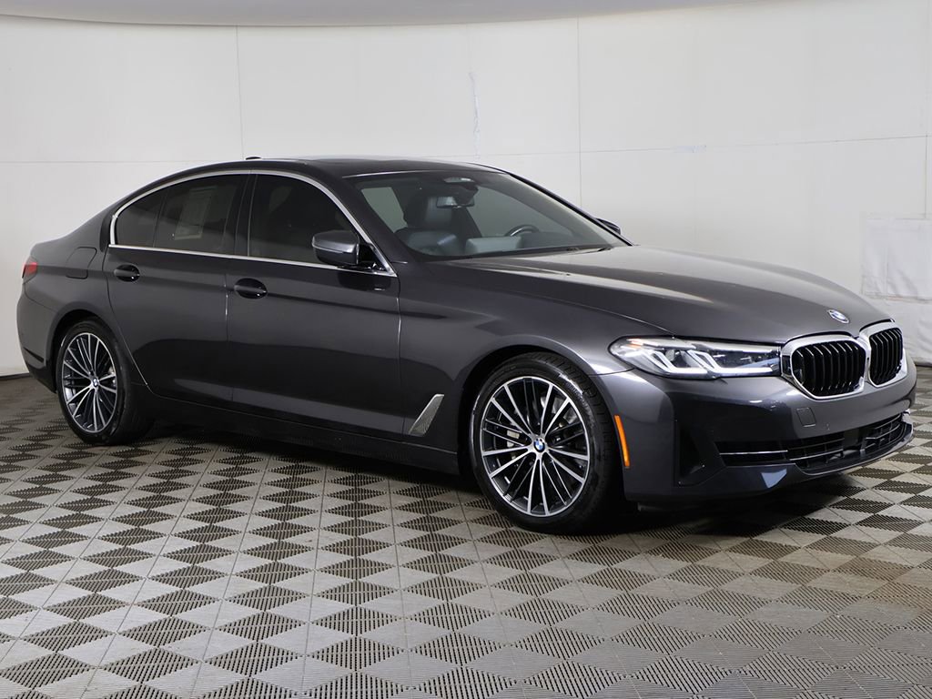 Used 2021 BMW 530i xDrive AWD/4WD image 2