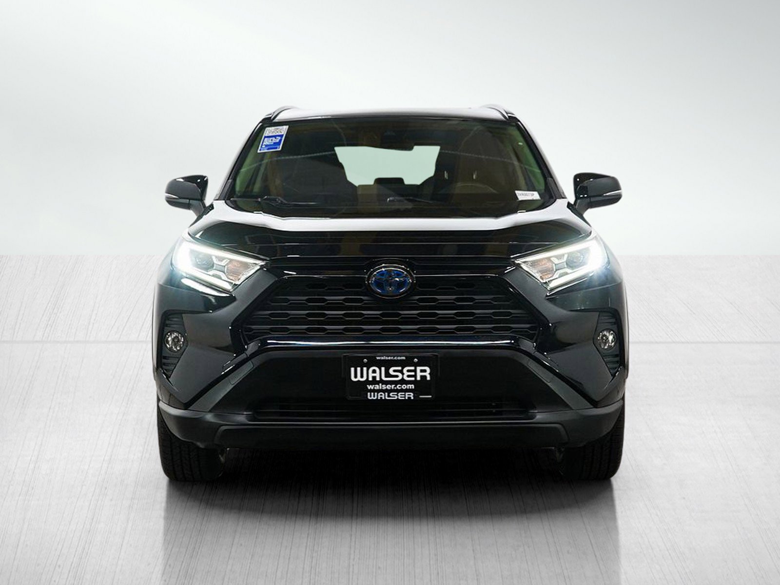 Used 2020 Toyota RAV4 XLE w/ Convenience Package image 8