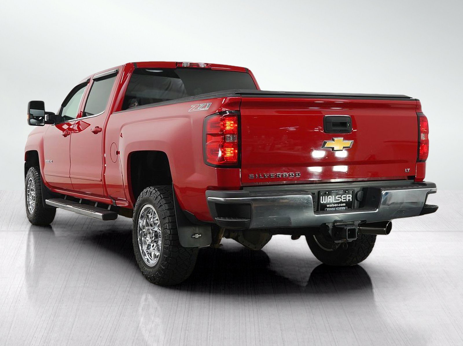 Used 2017 Chevrolet Silverado 2500 LT w/ LT Convenience Package AWD/4WD image 3