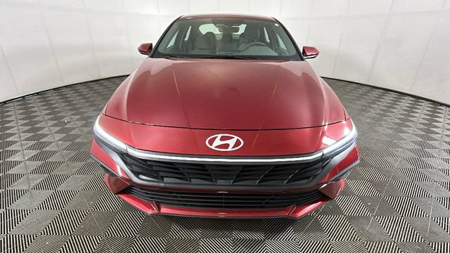 Certified 2024 Hyundai Elantra SEL FWD image 7