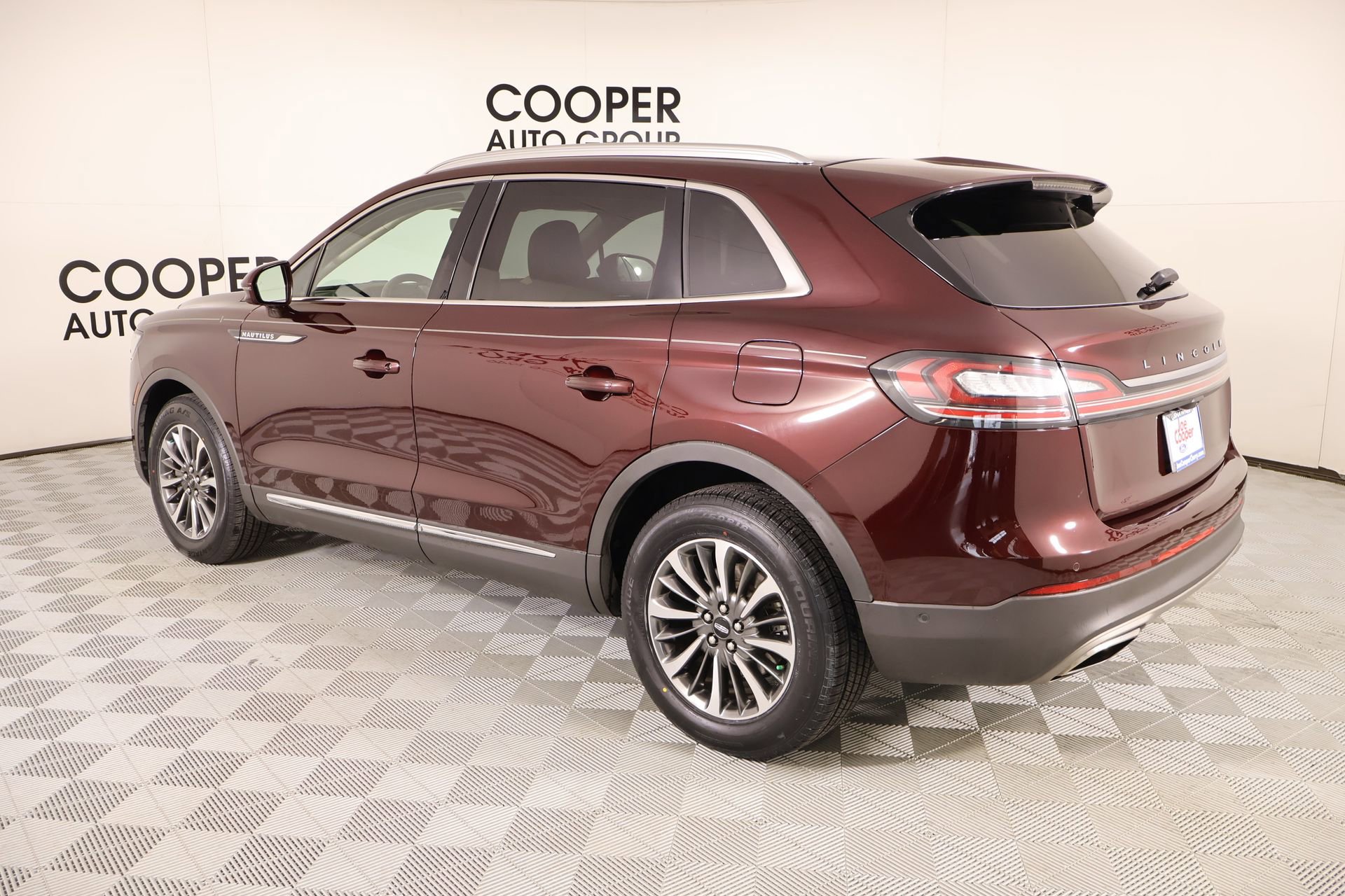 Used 2022 Lincoln Nautilus Reserve image 20