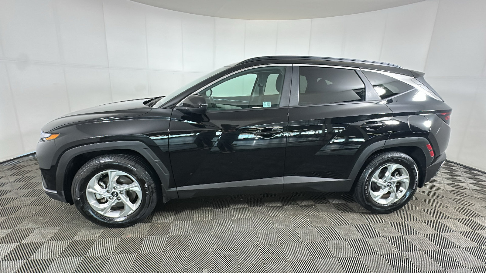 Certified 2024 Hyundai Tucson SEL FWD image 7