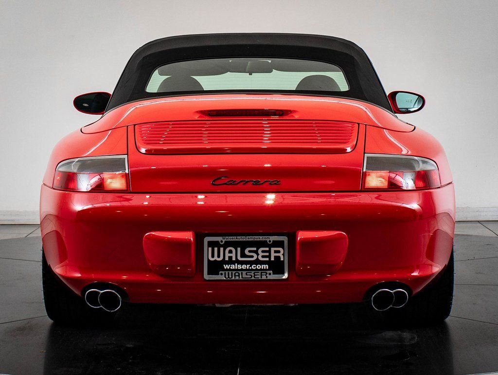 Used 2004 Porsche 911 Carrera image 6