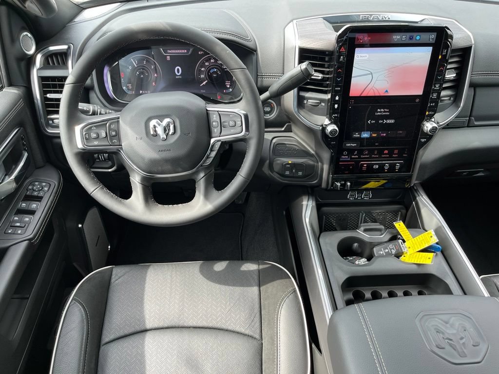 New 2026 RAM 2500 Laramie AWD/4WD image 13