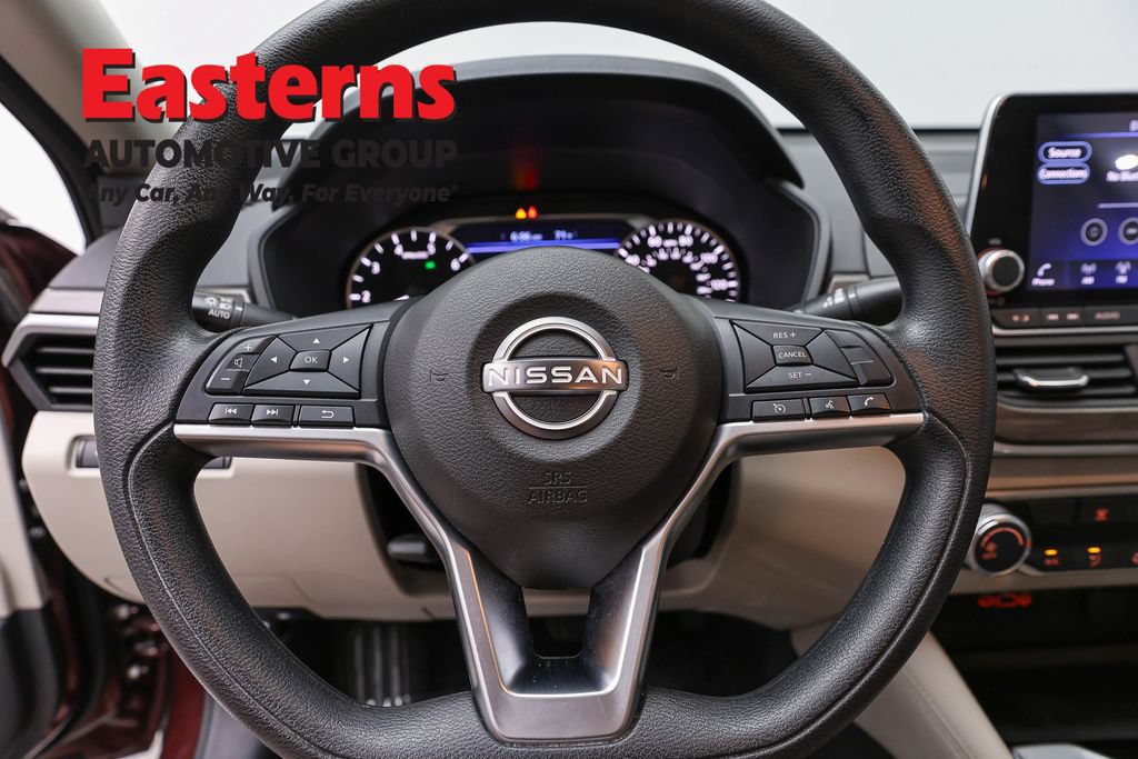 Used 2023 Nissan Altima 2.5 SV AWD/4WD image 10