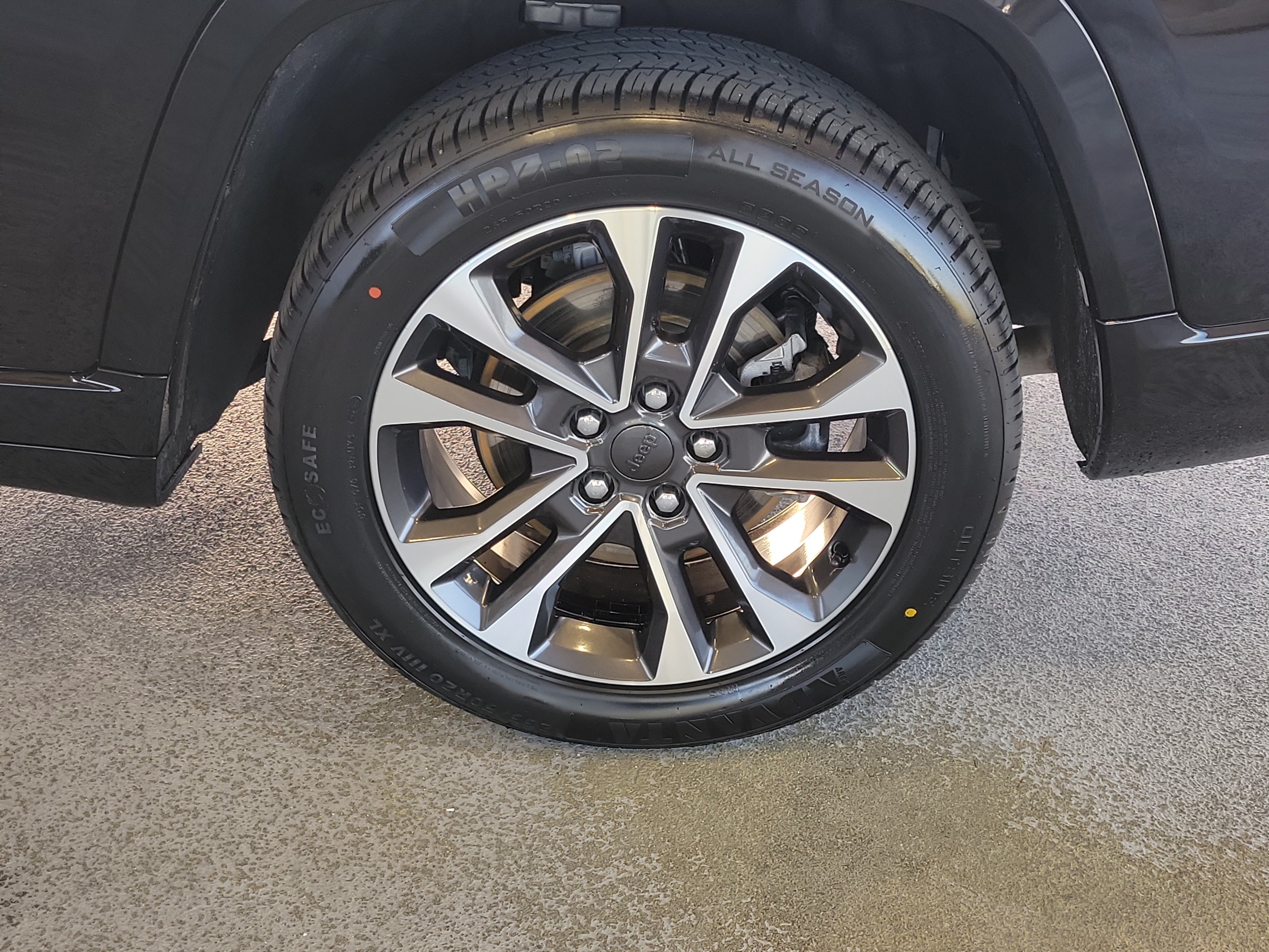 Certified 2024 Jeep Grand Cherokee L Overland w/ Trailer Tow Package AWD/4WD image 5