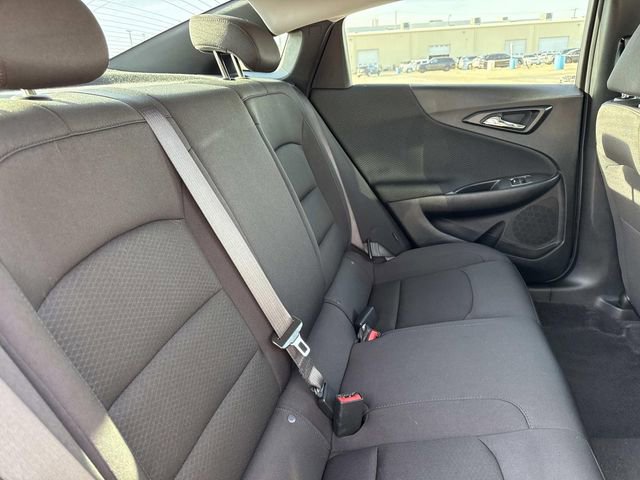 Used 2025 Chevrolet Malibu LS image 25