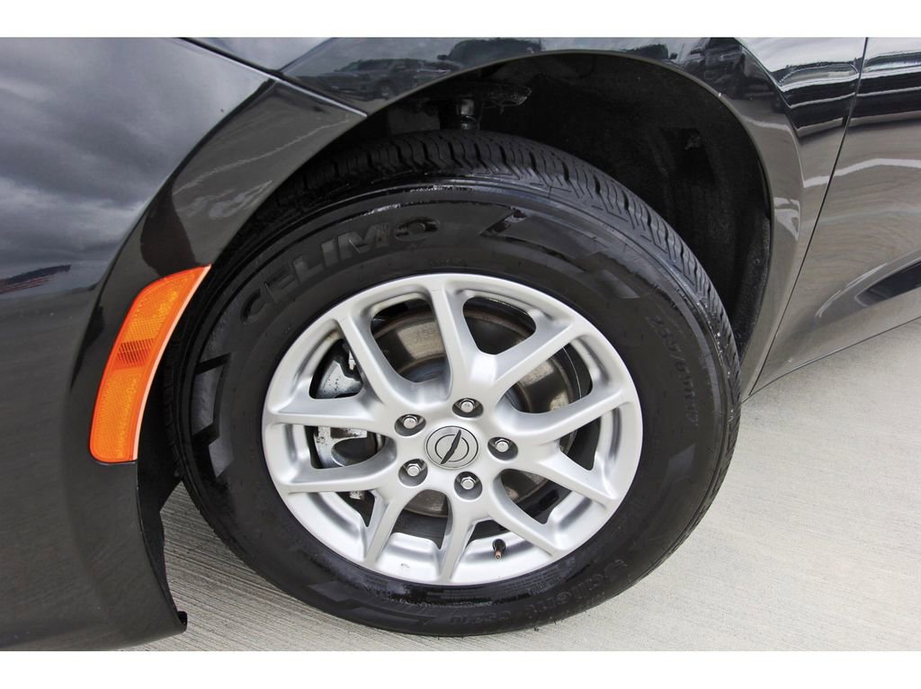 Used 2023 Chrysler Pacifica Touring-L image 31