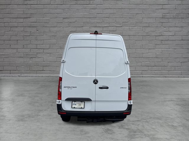 Used 2025 Mercedes-Benz Sprinter 2500 image 6