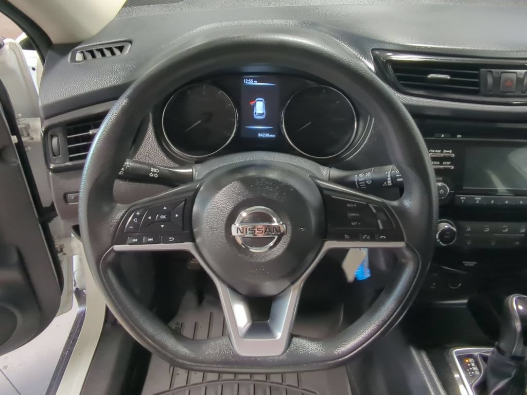 Used 2017 Nissan Rogue S AWD/4WD image 26