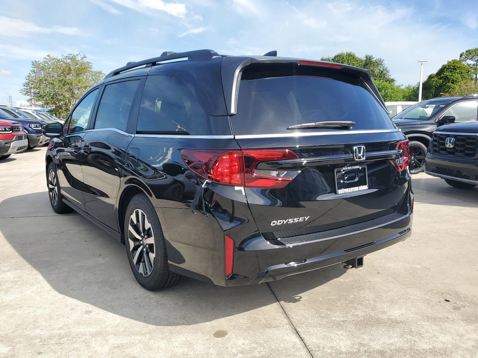 New 2026 Honda Odyssey EX-L image 4
