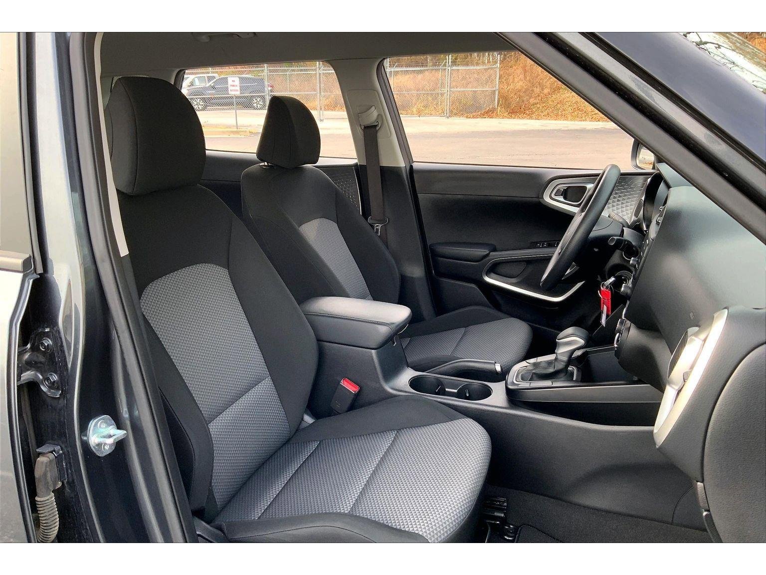 Used 2023 Kia Soul LX w/ Option Group 015 image 7