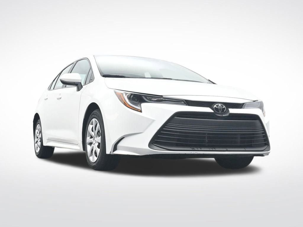 Used 2024 Toyota Corolla LE image 32