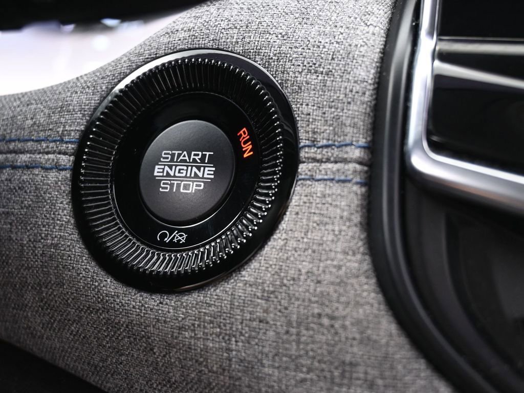 Used 2022 Jeep Compass Latitude image 28