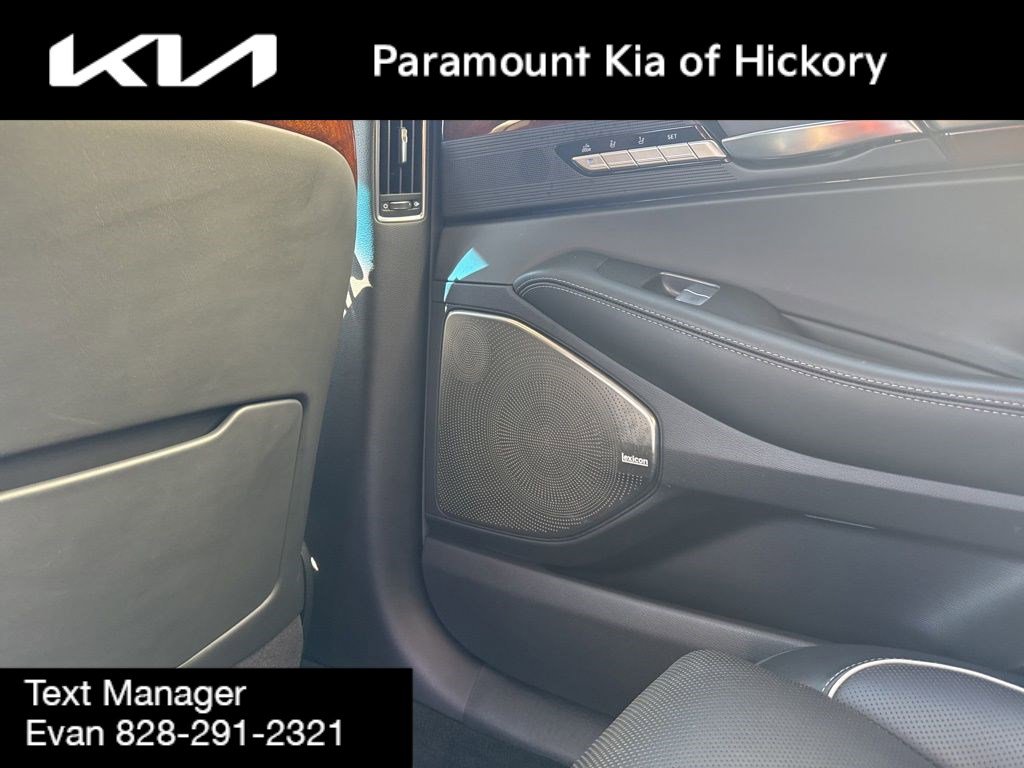 Used 2017 Genesis G90 5.0 Ultimate image 21