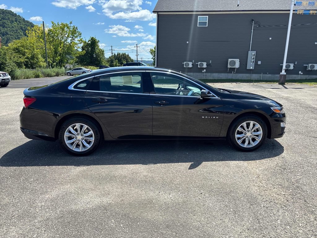 Used 2025 Chevrolet Malibu LT FWD image 6