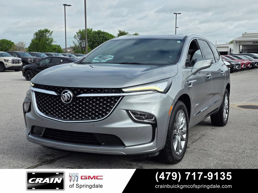 Used 2023 Buick Enclave Avenir w/ Avenir Technology Package AWD/4WD image 3