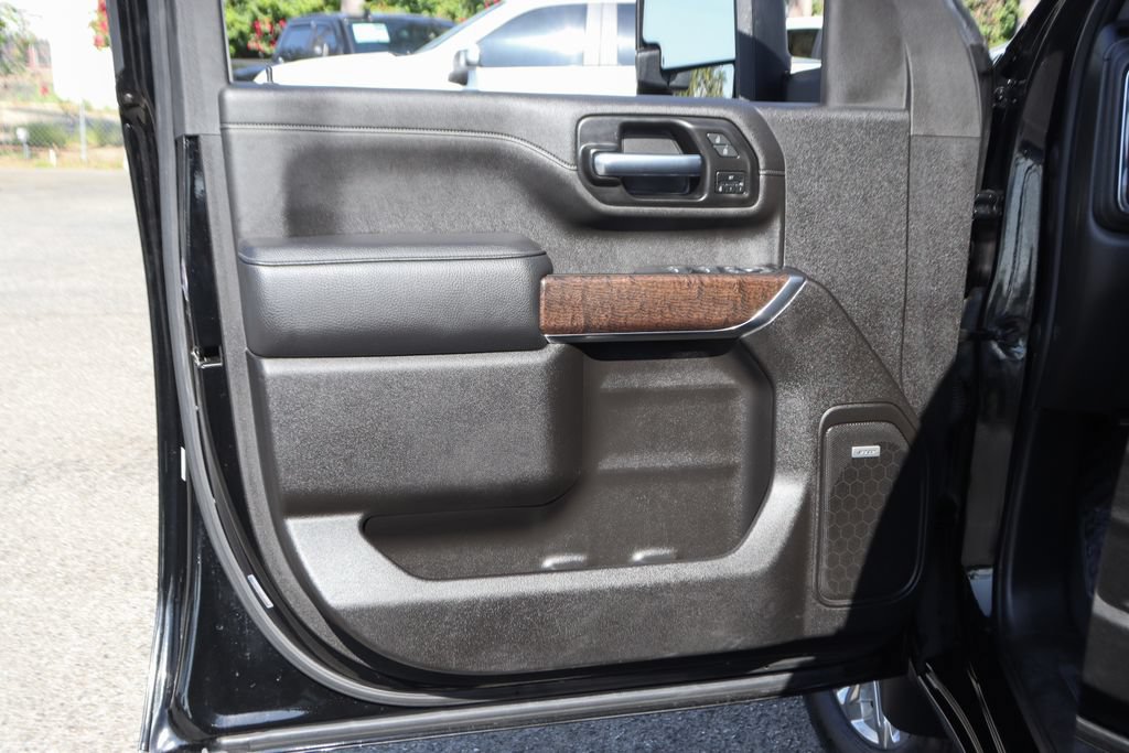 Used 2022 GMC Sierra 3500 Denali AWD/4WD image 17