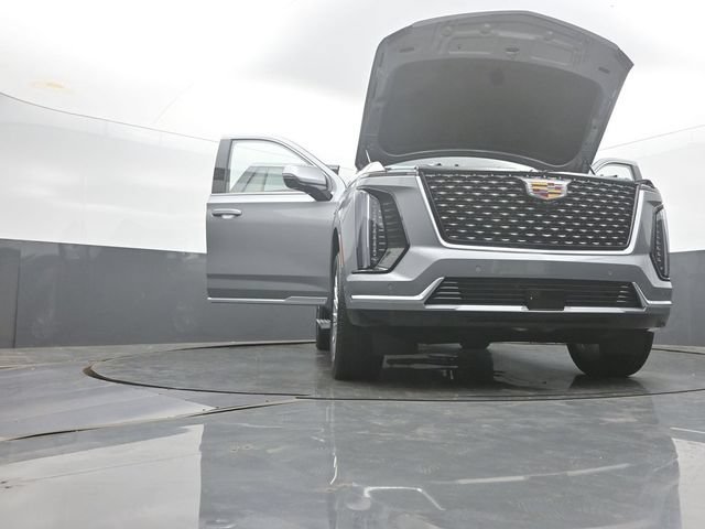 New 2026 Cadillac Escalade Luxury w/ LPO, Floor Liner Package AWD/4WD image 58