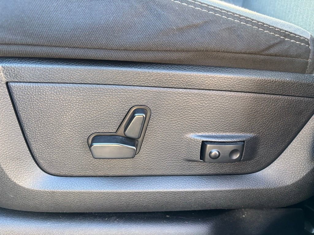 Used 2023 RAM 2500 Big Horn w/ Level 1 Equipment Group image 17