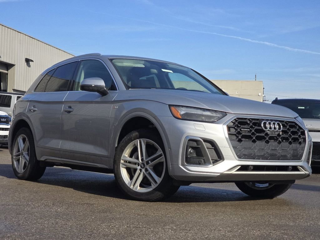 Used 2021 Audi Q5 e Prestige w/ Prestige Package