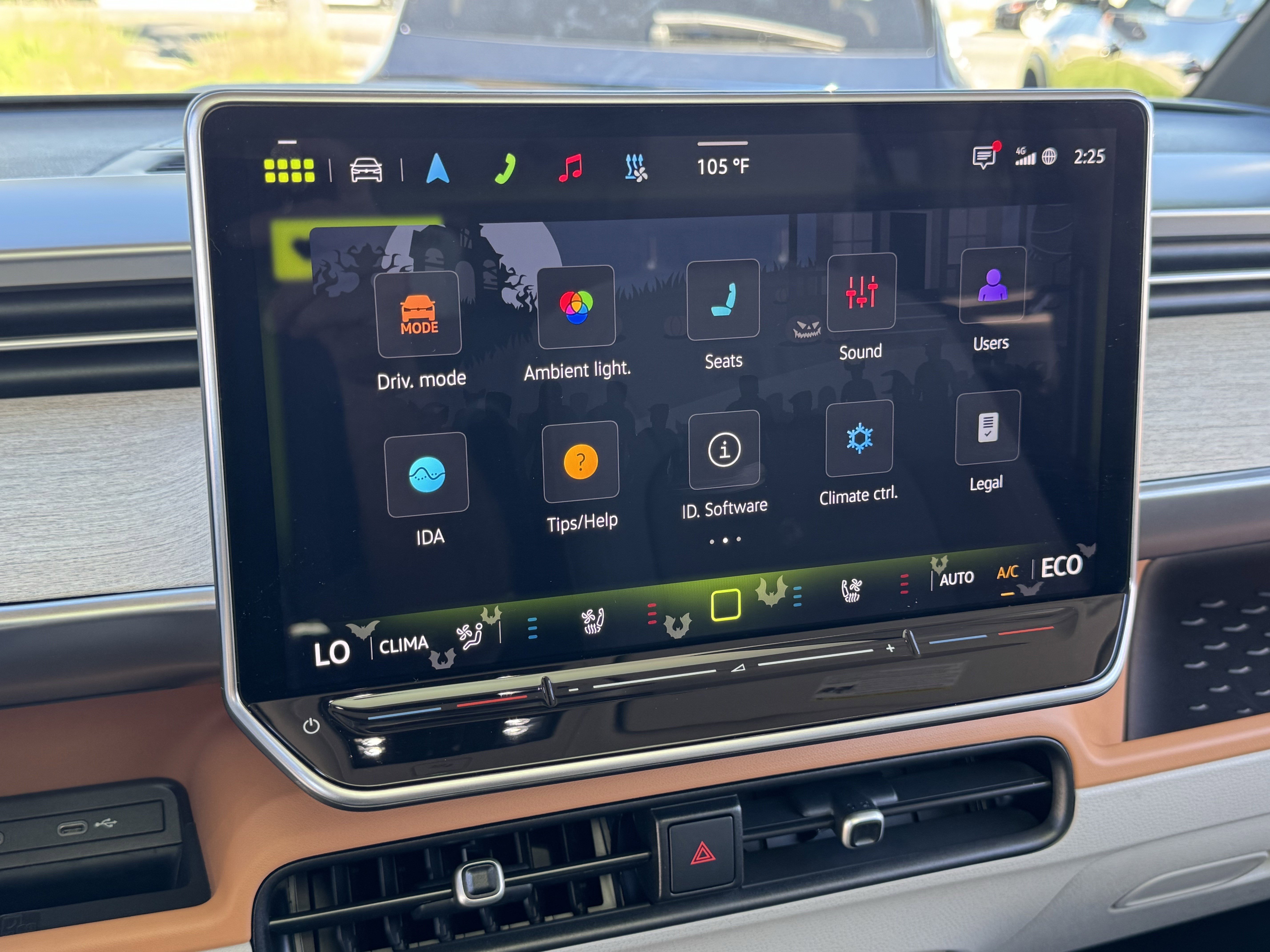 Used 2025 Volkswagen ID. Buzz 1st Edition image 24