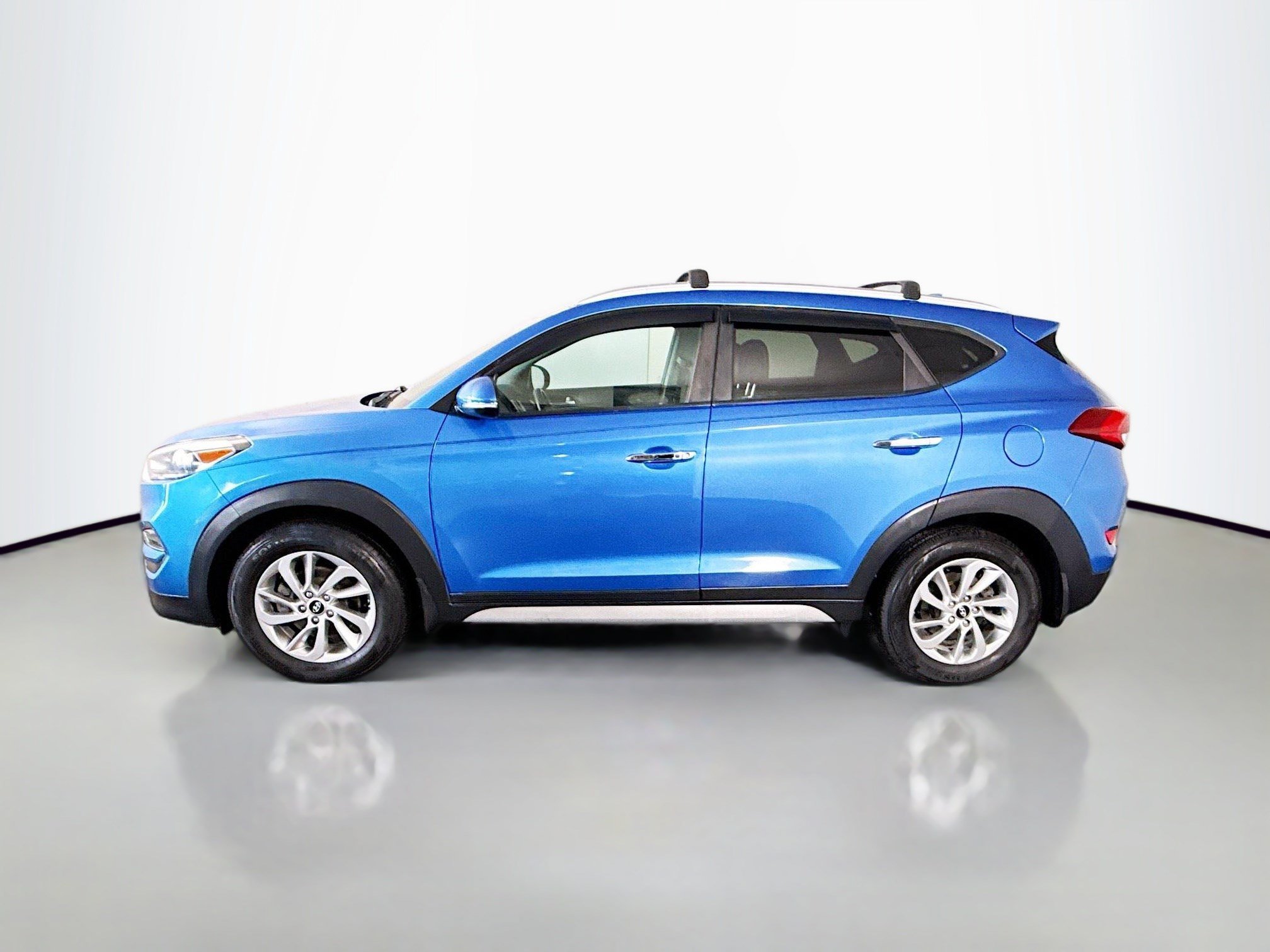 Used 2017 Hyundai Tucson SE Plus FWD image 6