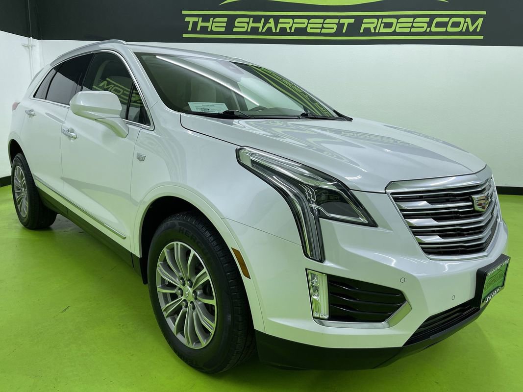 Used 2017 Cadillac XT5 Luxury w/ Driver Awareness Package image 2