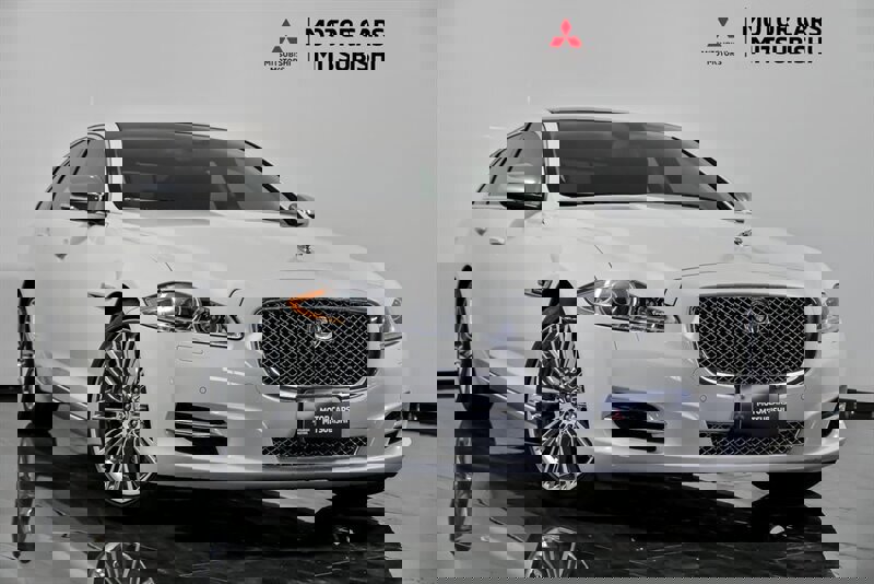 Used 2011 Jaguar XJ L Supercharged image 1