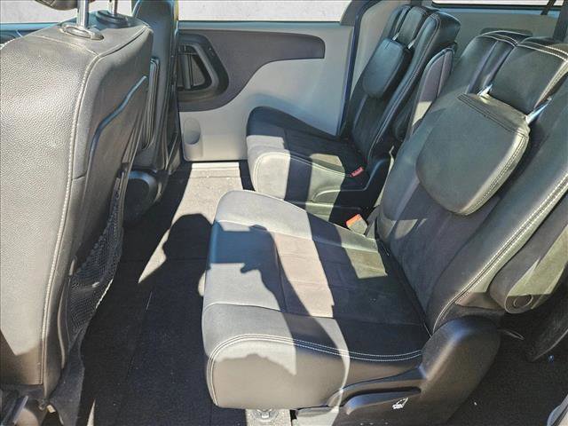 Used 2020 Dodge Grand Caravan SXT image 10