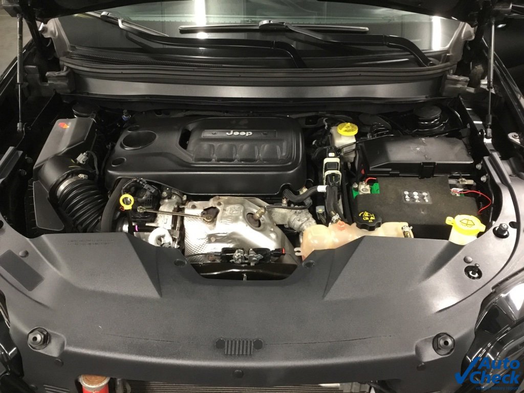 Used 2019 Jeep Cherokee Overland w/ Heavy Duty Protection Group image 43