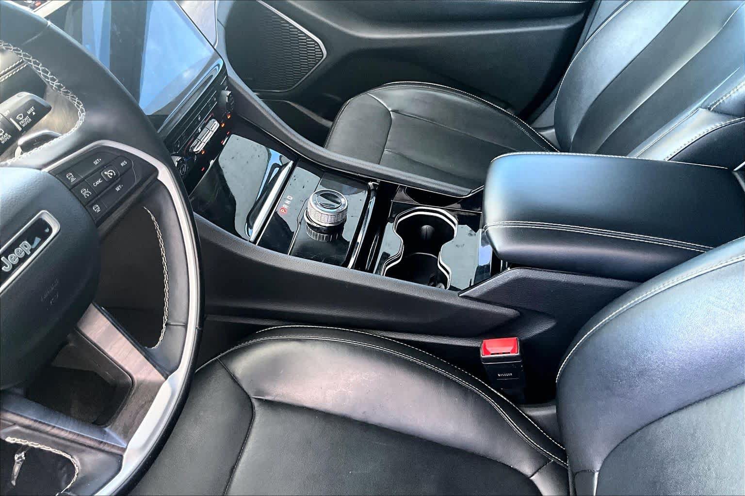 Used 2022 Jeep Grand Cherokee Limited RWD image 17