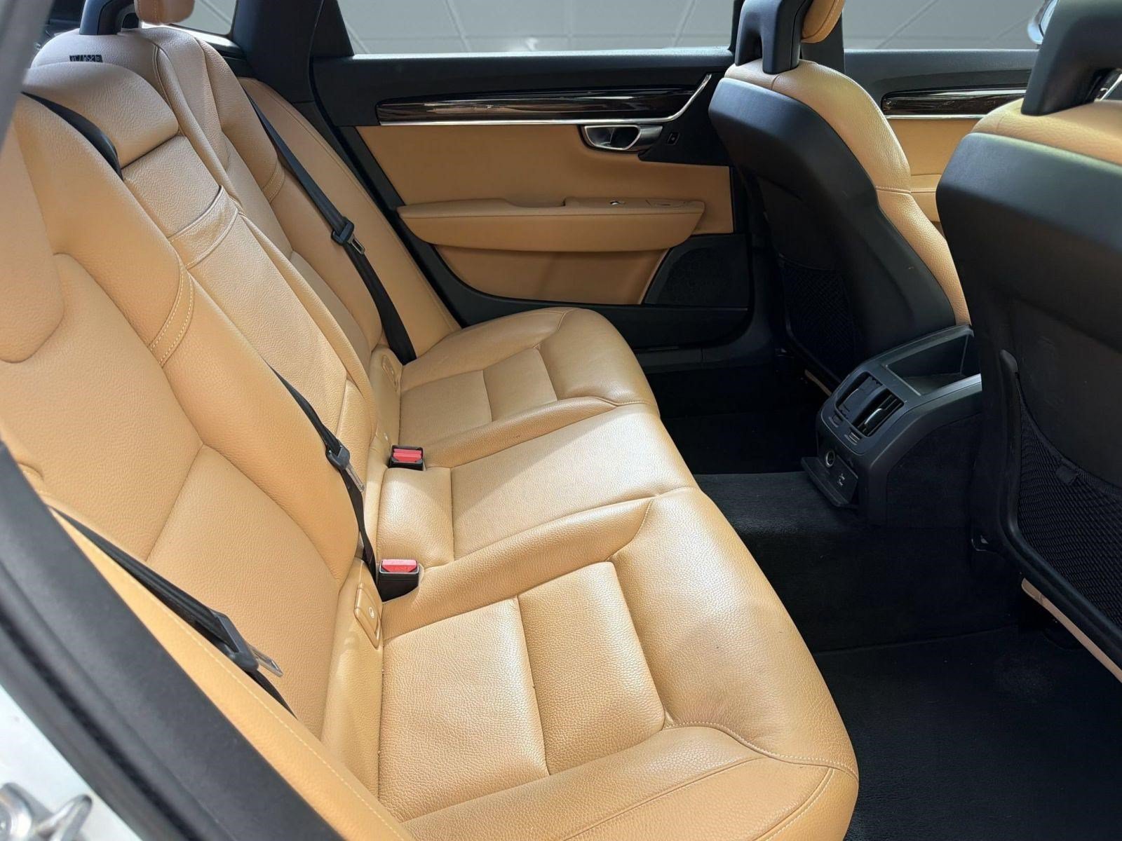 Used 2019 Volvo S90 T5 Momentum FWD image 30
