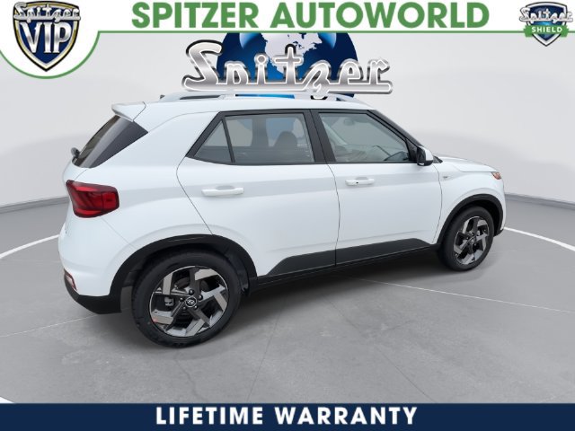 New 2026 Hyundai Venue SEL FWD image 15