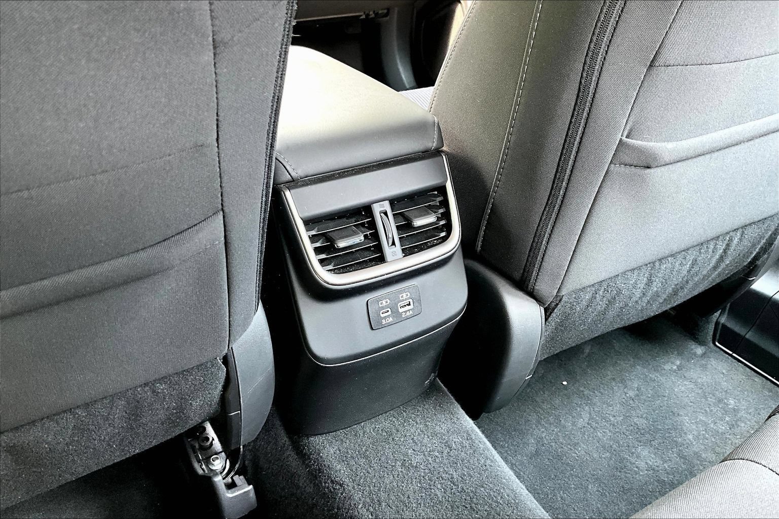 Used 2023 Subaru Legacy Premium AWD/4WD image 9