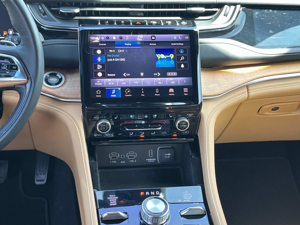 Used 2022 Jeep Grand Cherokee L Summit image 16