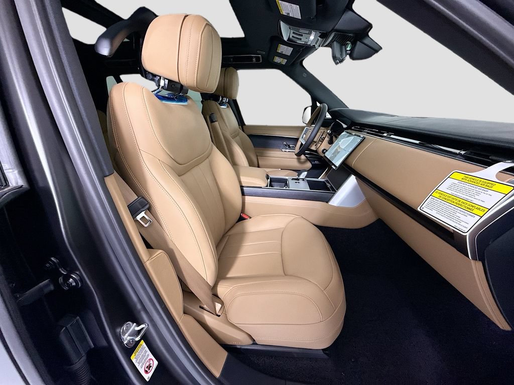 New 2026 Land Rover Range Rover Long Wheelbase SE AWD/4WD image 20