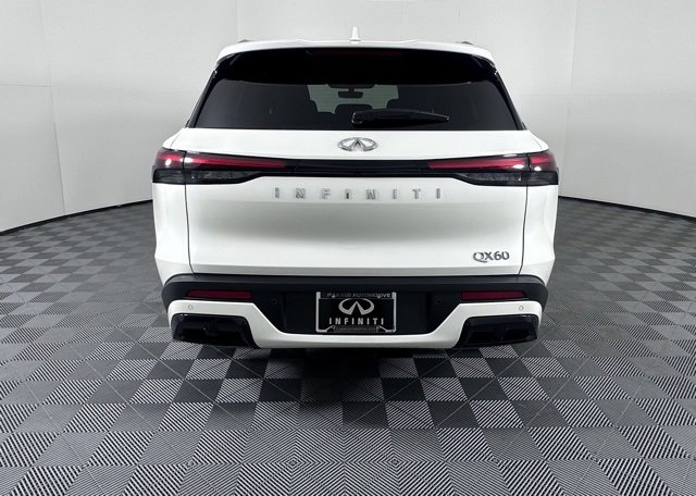 Certified 2025 INFINITI QX60 Luxe image 6