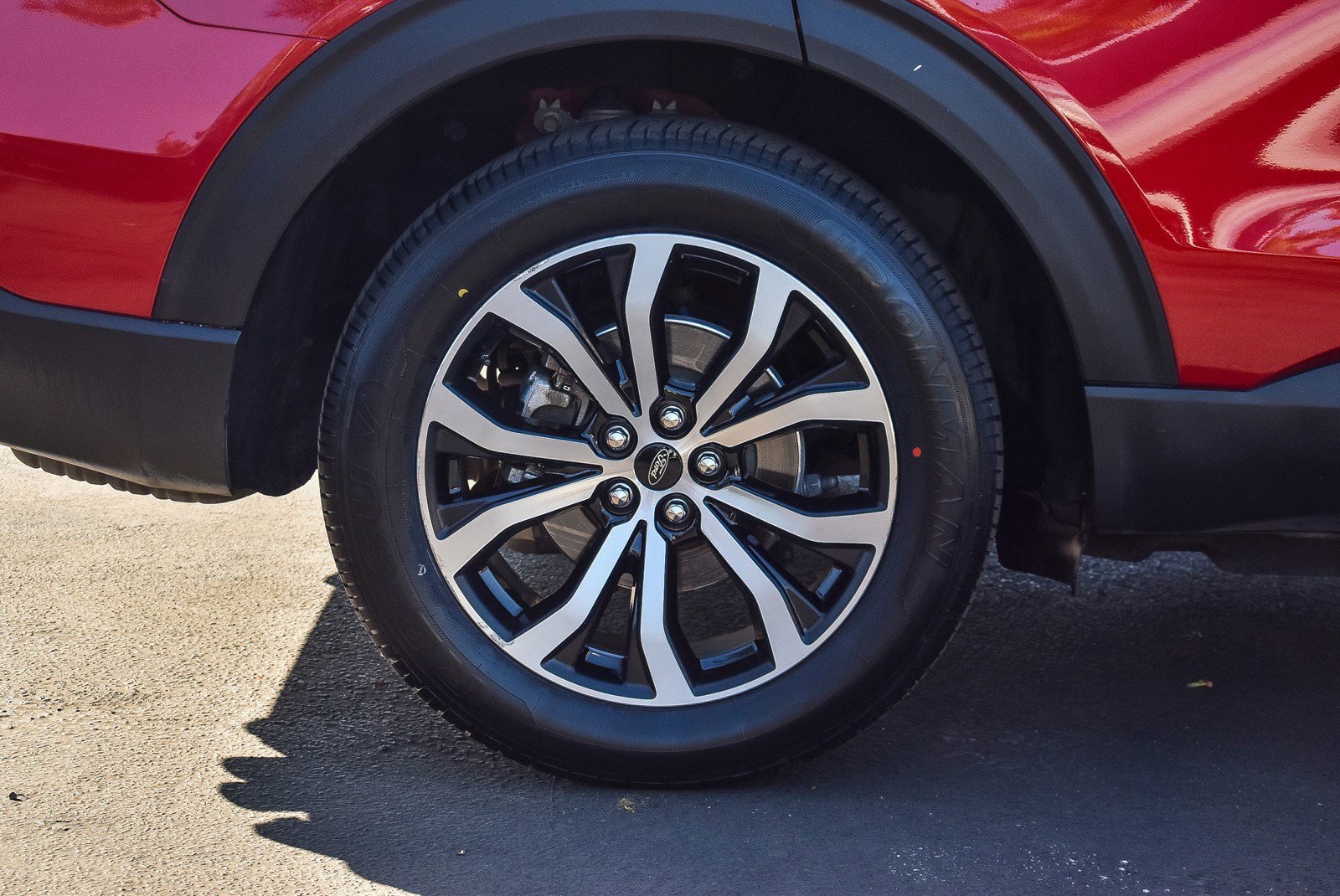 Used 2020 Ford Explorer ST w/ Premium Technology Package image 12