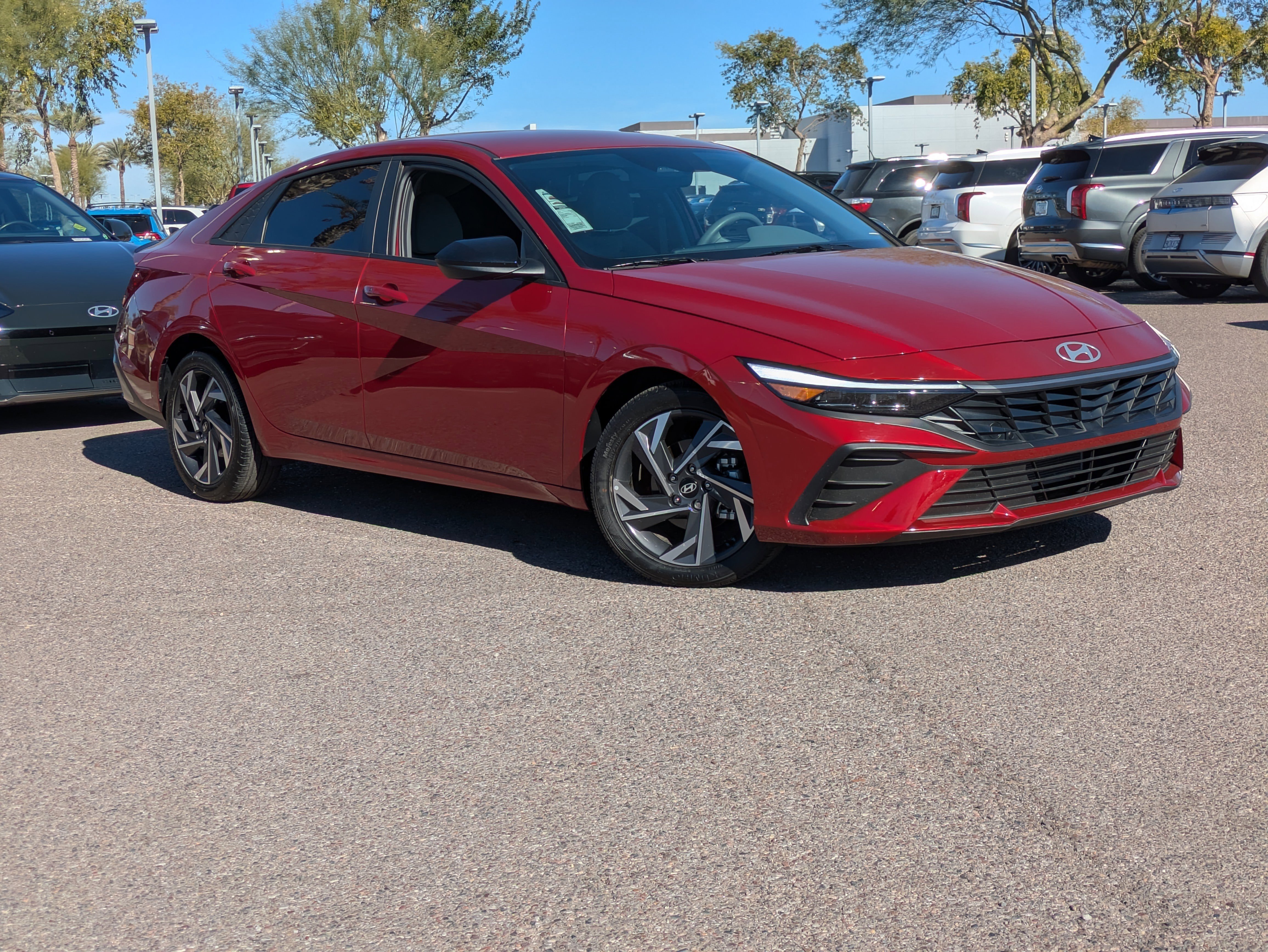 Certified 2025 Hyundai Elantra Sport image 31