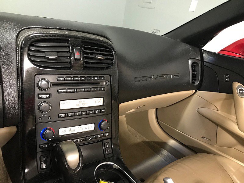 Used 2008 Chevrolet Corvette Convertible w/ Preferred Equipment Group RWD image 27