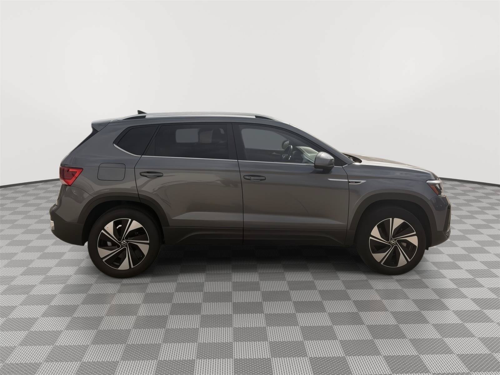 Certified 2024 Volkswagen Taos SE AWD/4WD image 13