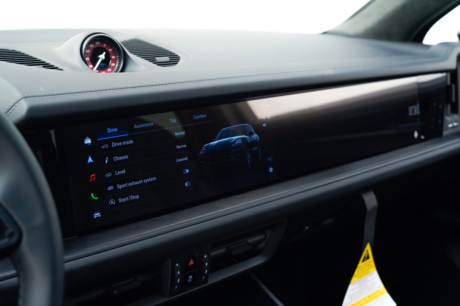 New 2026 Porsche Cayenne GTS image 26