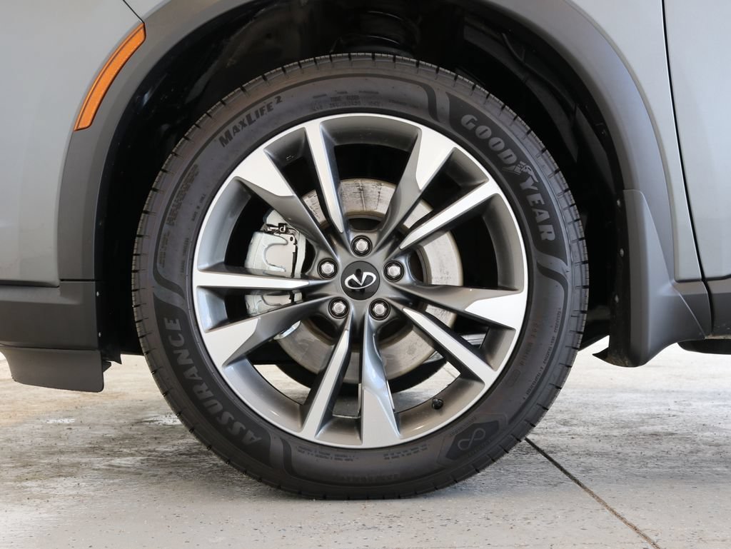 Certified 2025 INFINITI QX60 Luxe w/ Vision Package AWD/4WD image 47
